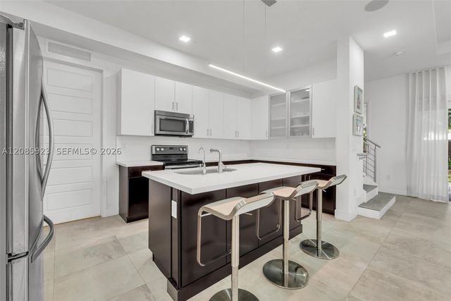 15071 SW 176th St, Miami, FL 33187