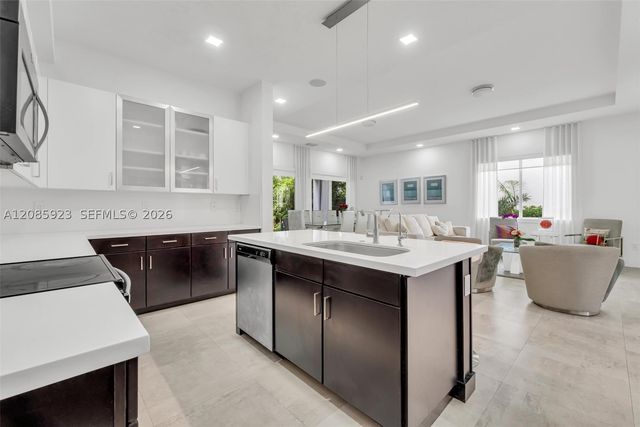 15071 SW 176th St, Miami, FL 33187