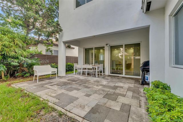 15071 SW 176th St, Miami, FL 33187