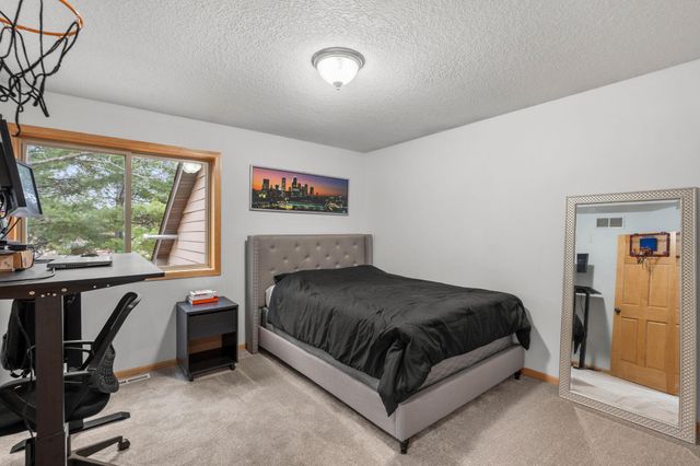 11384 269th Avenue NW, Zimmerman, MN 55398