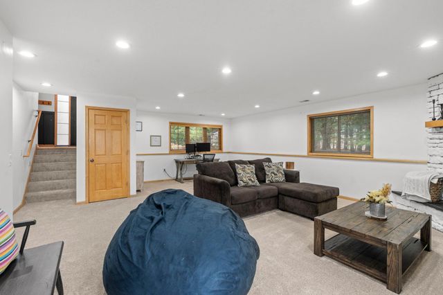 11384 269th Avenue NW, Zimmerman, MN 55398