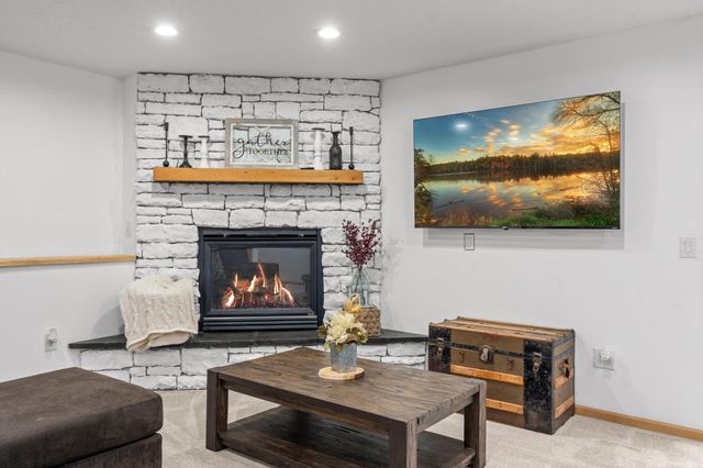 11384 269th Avenue NW, Zimmerman, MN 55398