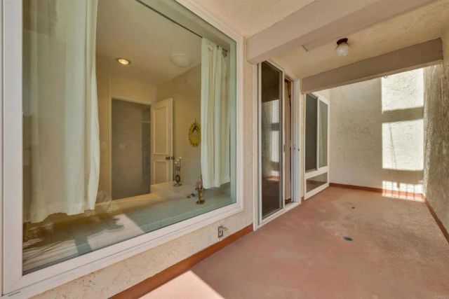 2402 Altisma Way D, Carlsbad, CA 92009