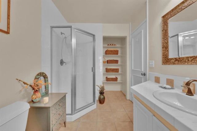 2402 Altisma Way D, Carlsbad, CA 92009
