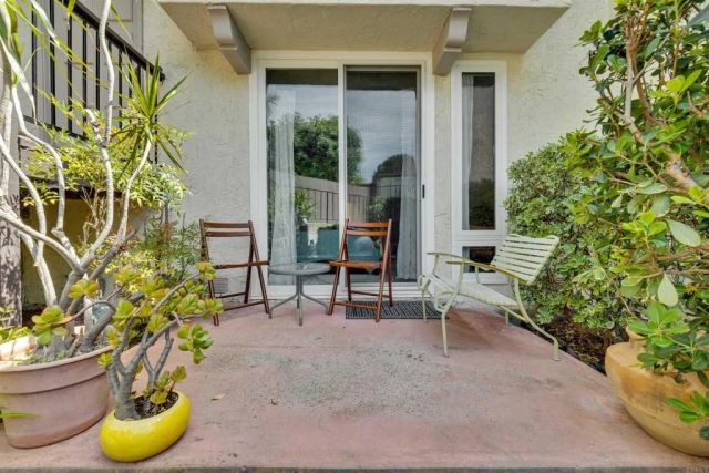 2402 Altisma Way D, Carlsbad, CA 92009