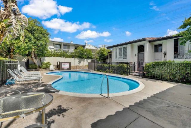 2402 Altisma Way D, Carlsbad, CA 92009