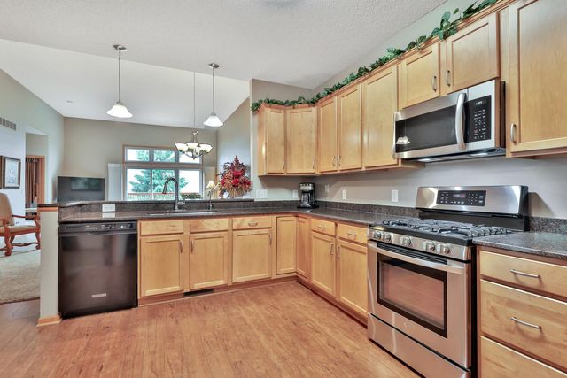 4460 Empire Drive N 1, Hugo, MN 55038