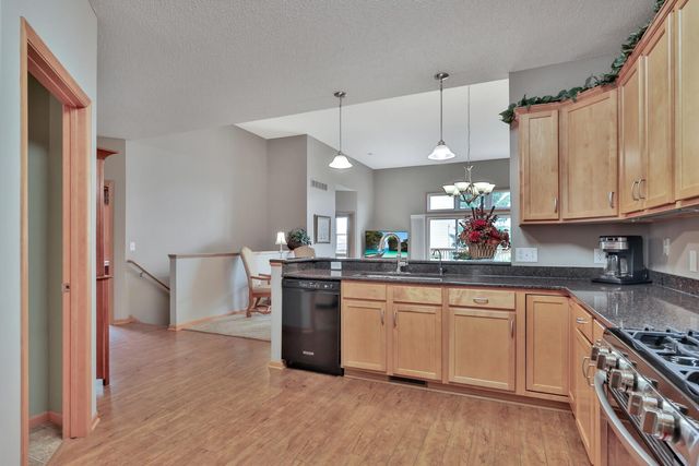 4460 Empire Drive N 1, Hugo, MN 55038