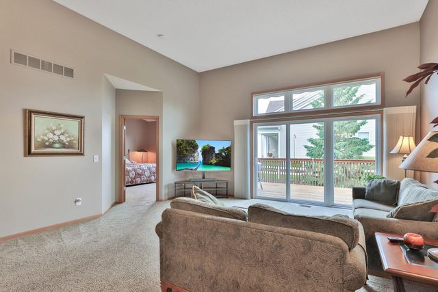 4460 Empire Drive N 1, Hugo, MN 55038