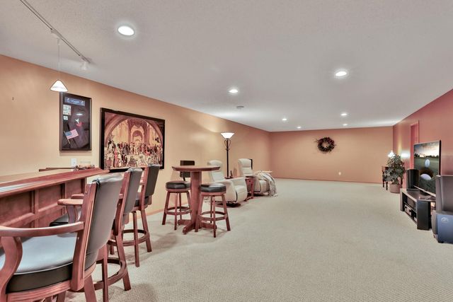 4460 Empire Drive N 1, Hugo, MN 55038