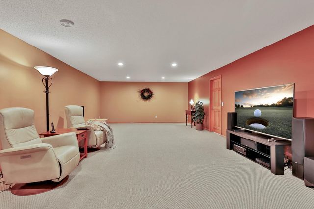 4460 Empire Drive N 1, Hugo, MN 55038