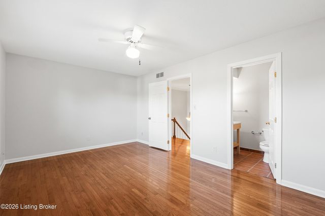 1811 Bainbridge Row Dr, Louisville, KY 40207