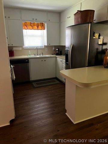 405 3rd Avenue SW, Ardmore, OK 73401