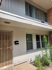7829 S South Shore Drive G, Chicago, IL 60649