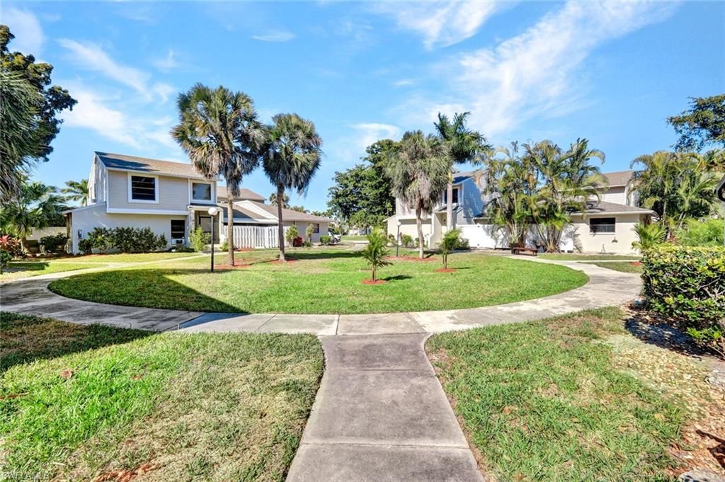 1423 SW Courtyards TER 70, CAPE CORAL, FL 33914 — exterior