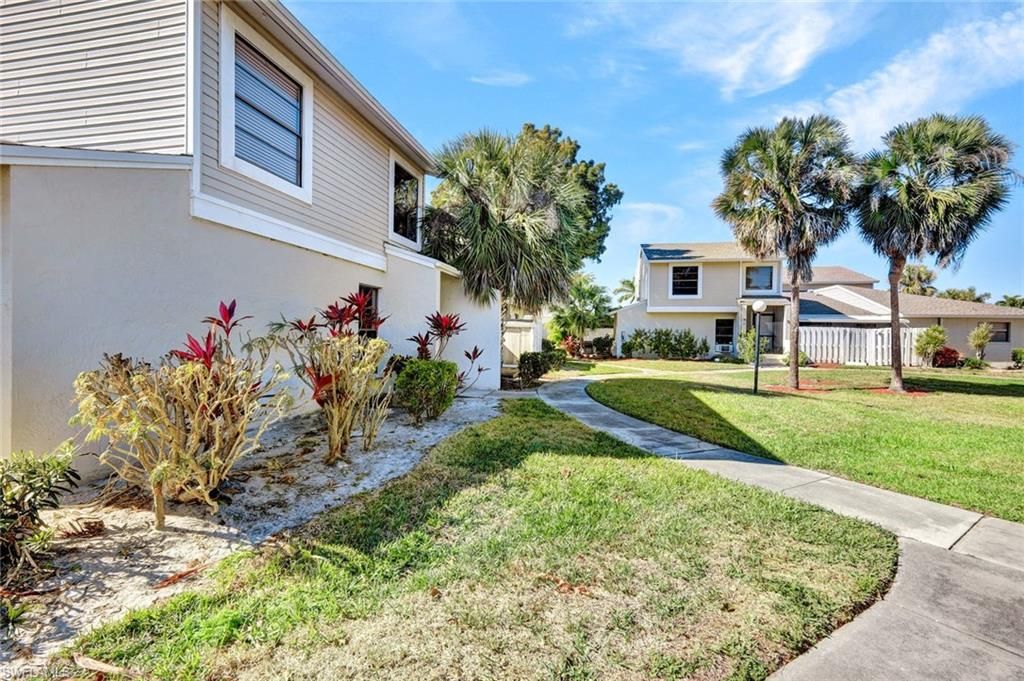 1423 SW Courtyards TER 70, CAPE CORAL, FL 33914 — photo 4