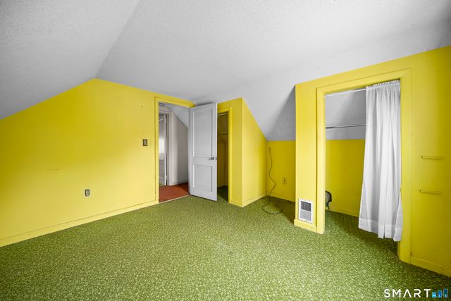 9 Foxcroft Road, Enfield, CT 06082