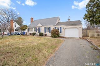9 Foxcroft Road, Enfield, CT 06082