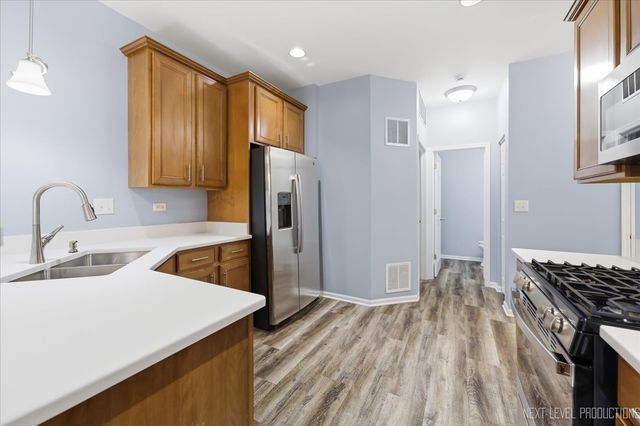 472 Majestic Lane, Oswego, IL 60543