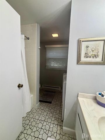 451 Roxbury Lane A, Monroe, NJ 08831