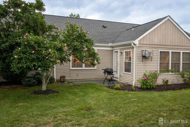 451 Roxbury Lane A, Monroe, NJ 08831