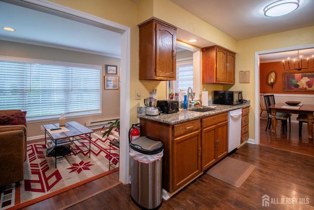 451 Roxbury Lane A, Monroe, NJ 08831