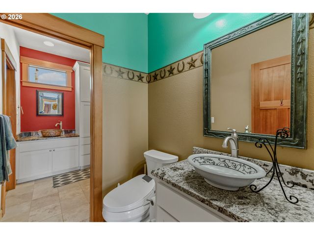 29455 GREGORY Rd, Rainier, OR 97048