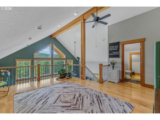 29455 GREGORY Rd, Rainier, OR 97048