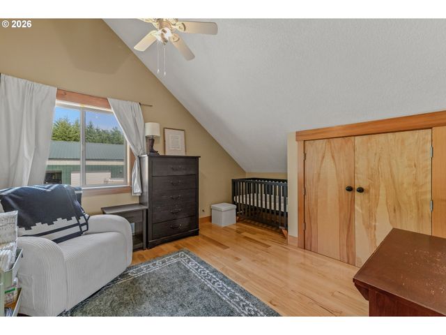 29455 GREGORY Rd, Rainier, OR 97048