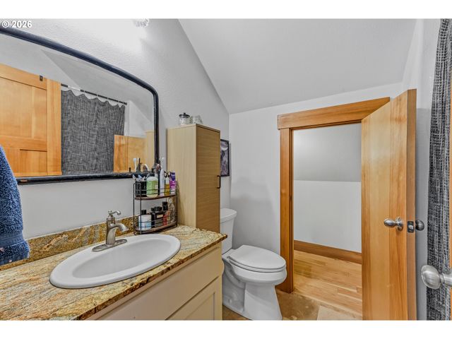 29455 GREGORY Rd, Rainier, OR 97048