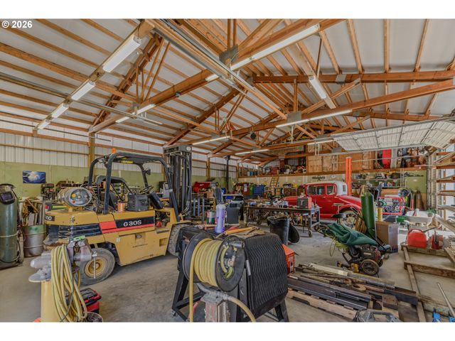 29455 GREGORY Rd, Rainier, OR 97048