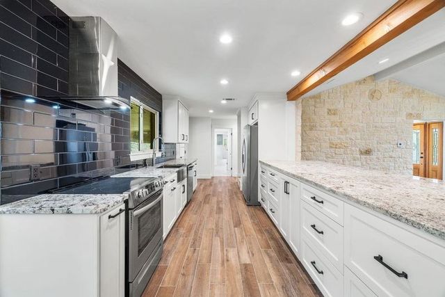 2180 Medina Hwy, Kerrville, TX 78028