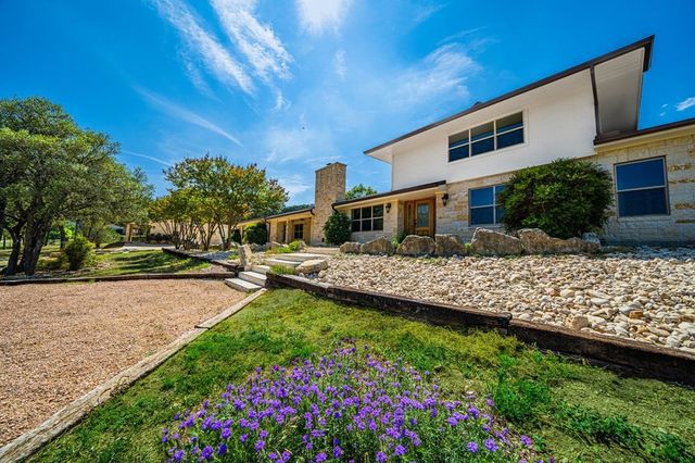 2180 Medina Hwy, Kerrville, TX 78028