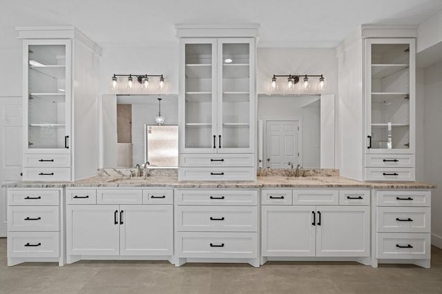 2180 Medina Hwy, Kerrville, TX 78028