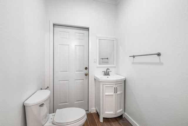 2180 Medina Hwy, Kerrville, TX 78028