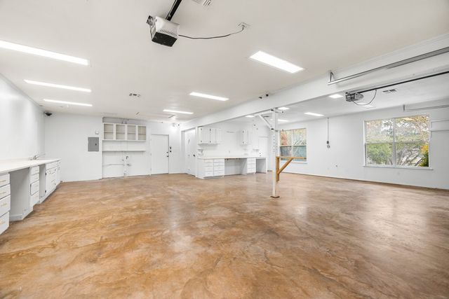 2180 Medina Hwy, Kerrville, TX 78028