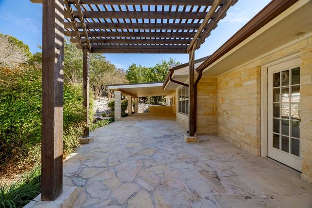 2180 Medina Hwy, Kerrville, TX 78028