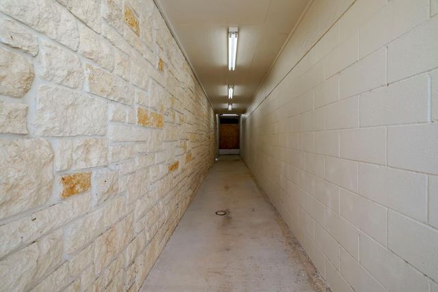 2180 Medina Hwy, Kerrville, TX 78028