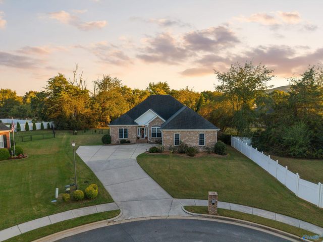 102 Campfire Circle, Meridianville, AL 35759