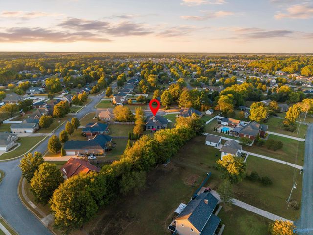 102 Campfire Circle, Meridianville, AL 35759