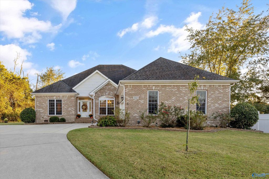 102 Campfire Circle, Meridianville, AL 35759