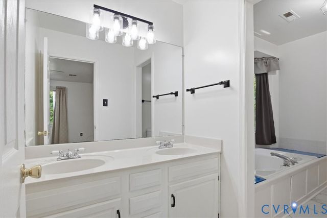 4907 Cane Mill Ln, North Chesterfield, VA 23236