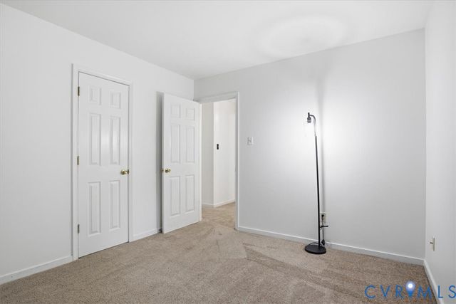 4907 Cane Mill Ln, North Chesterfield, VA 23236