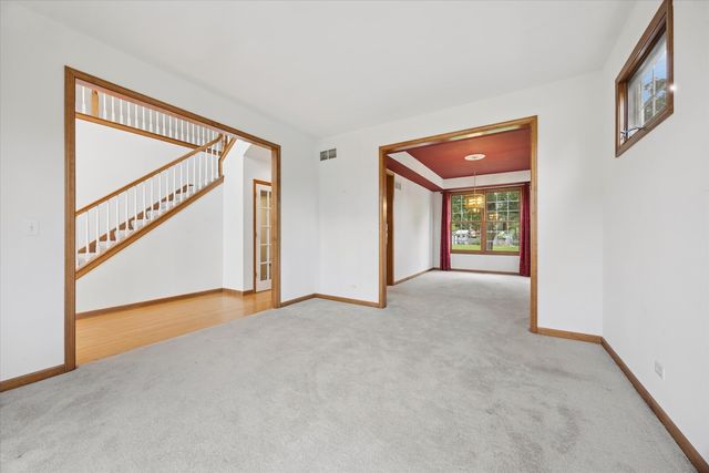 202 W Willow Street, Lombard, IL 60148