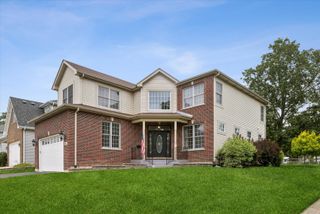 202 W Willow Street, Lombard, IL 60148