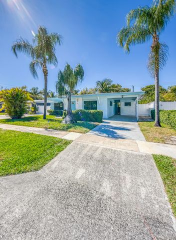 341 Pinewood Street, Lantana, FL 33462