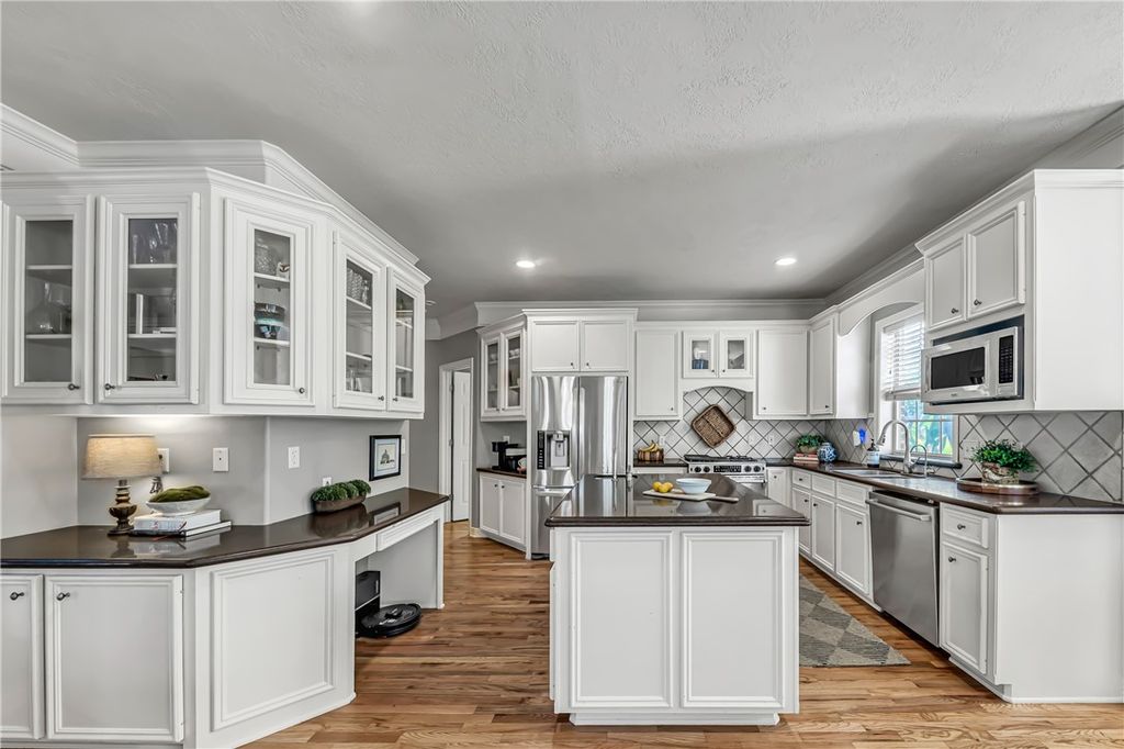 1408 Stonebridge Court, College Station, TX 77845 — photo 4