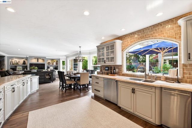 3341 Sorrel Downs Ct, Pleasanton, CA 94588