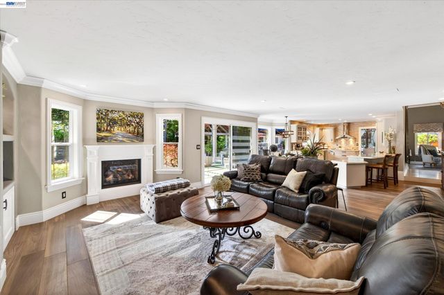 3341 Sorrel Downs Ct, Pleasanton, CA 94588