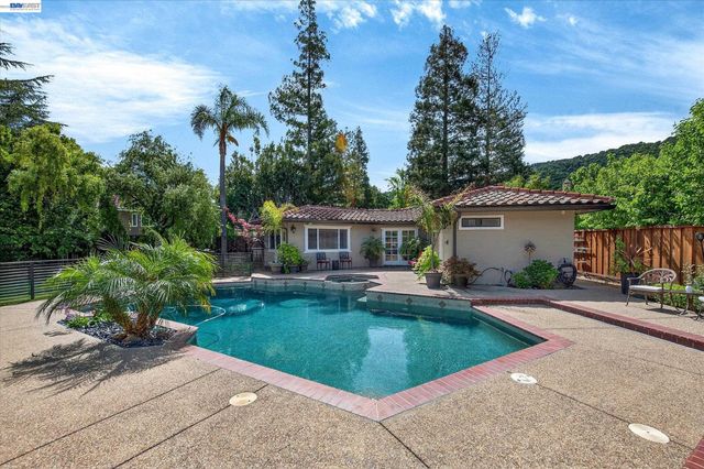 3341 Sorrel Downs Ct, Pleasanton, CA 94588